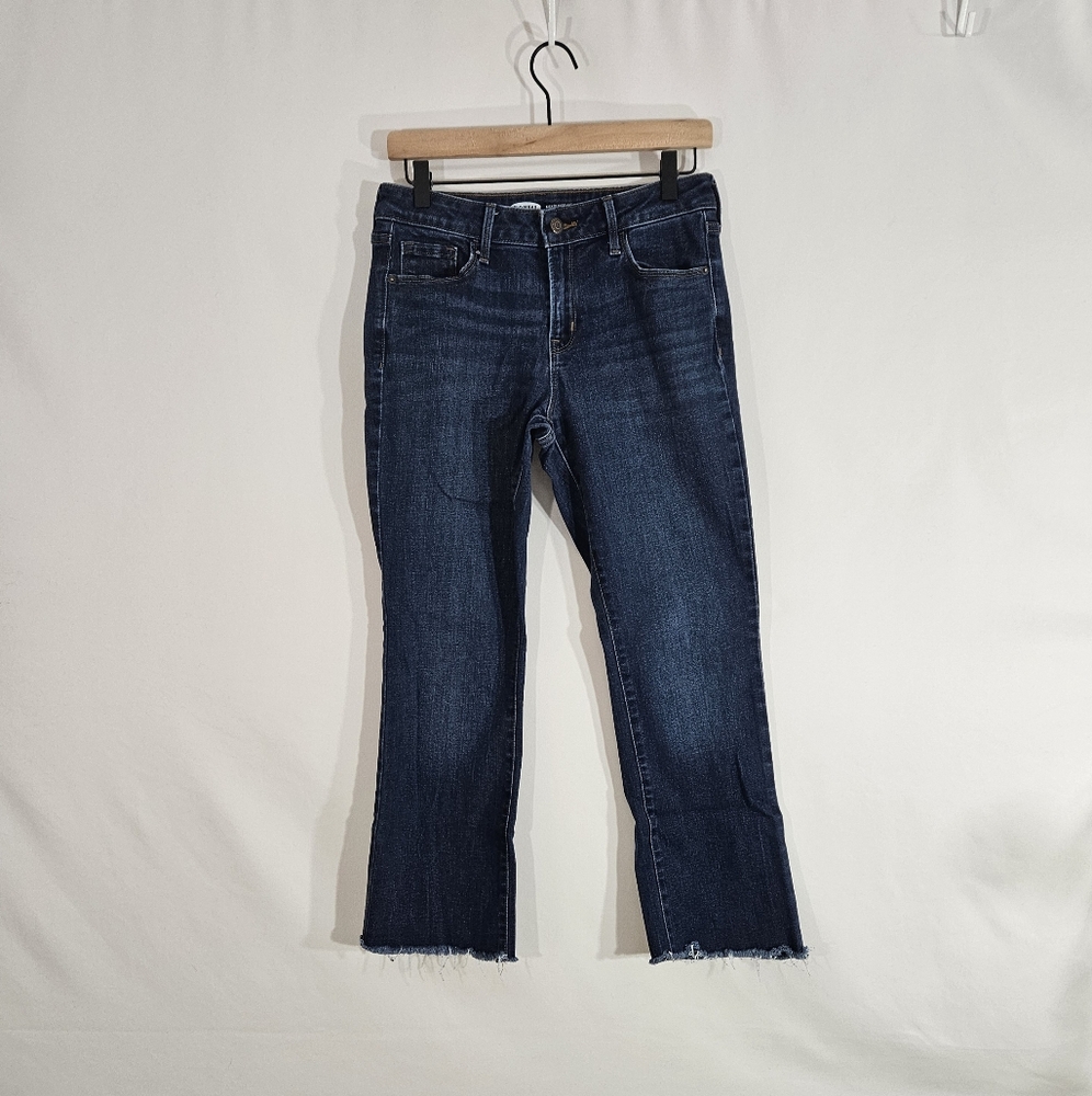 Old Navy Kicker boot-cut cut-off crop jeans women's size 6 - Picture 2 of 12